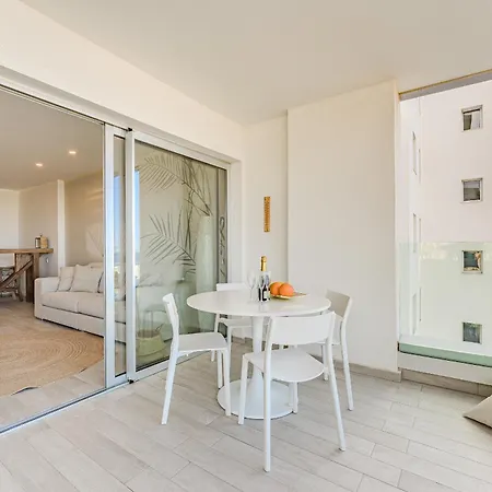 Ocean Garden Sunset & Sunrise - Heated Pool - Ac - Lounge Zone *