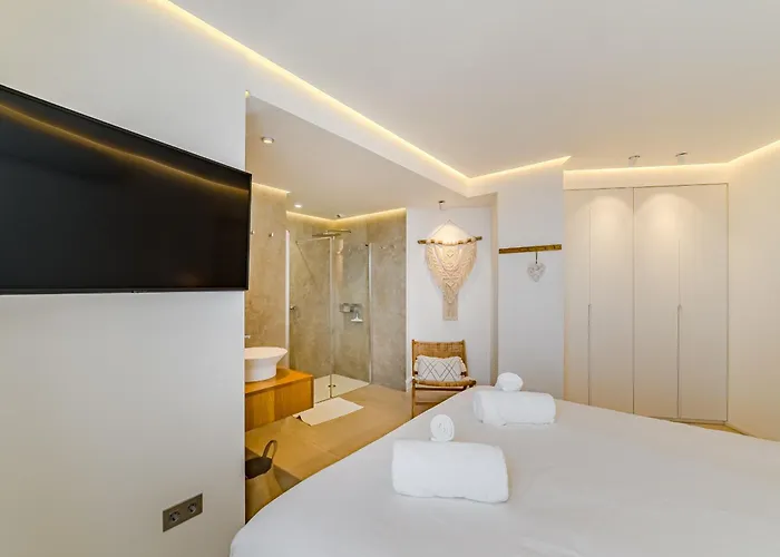 Ocean Garden Sunset&sunrise - Heated Pool Appartement