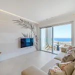شقة Ocean Garden Sunset & Sunrise - Heated Pool