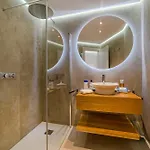 شقة Ocean Garden Sunset & Sunrise - Heated Pool *