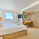 شقة Ocean Garden Sunset & Sunrise - Heated Pool أذيخي