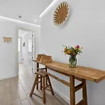 Ocean Garden Sunset & Sunrise - Heated Pool - Ac - Lounge Zone *
