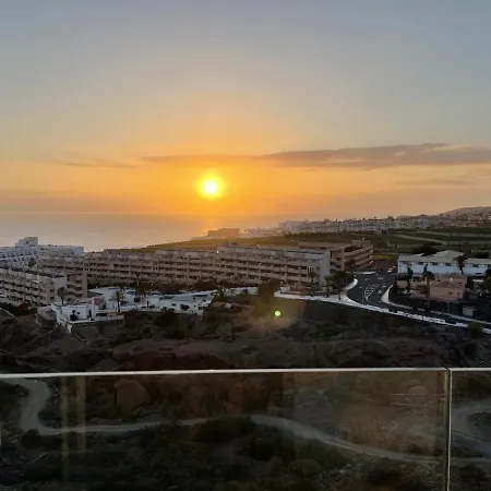 Apartment Ocean Garden Sunset & Sunrise - Heated Pool