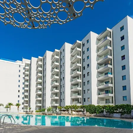 Apartment Ocean Garden Sunset & Sunrise - Heated Pool