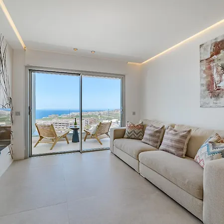 Ocean Garden Sunset & Sunrise - Heated Pool - Ac - Lounge Zone *