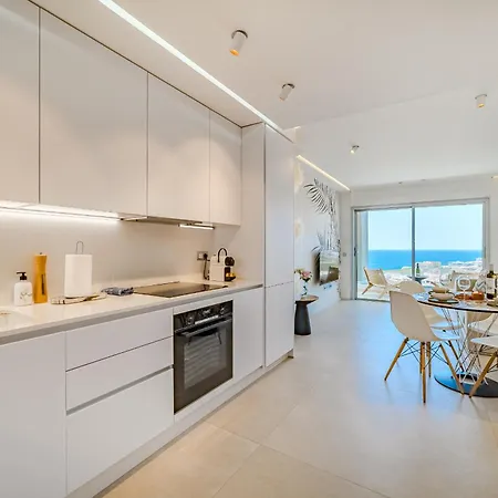 Ocean Garden Sunset & Sunrise - Heated Pool - Ac - Lounge Zone *