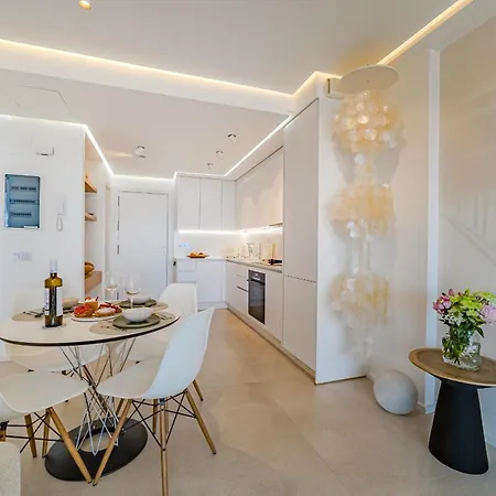 Διαμέρισμα Ocean Garden Sunset & Sunrise - Heated Pool - Ac - Lounge Zone