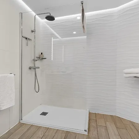 Ocean Garden Sunset & Sunrise - Heated Pool - Ac - Lounge Zone Apartmán