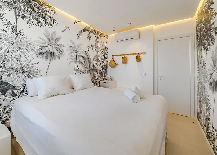 Ocean Garden Sunset & Sunrise - Heated Pool 阿德耶