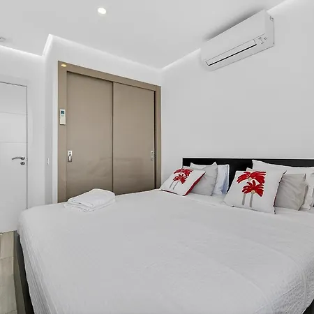Ocean Garden Sunset&sunrise - Heated Pool - Airco Appartement *